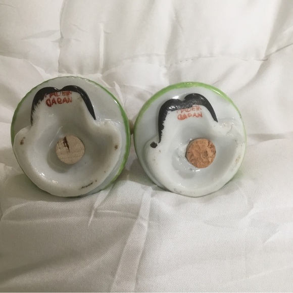 Roly Poly Heart Mouth Green Pink Girls Bows Salt Pepper Shakers Corks Japan VTG - Picture 6 of 8